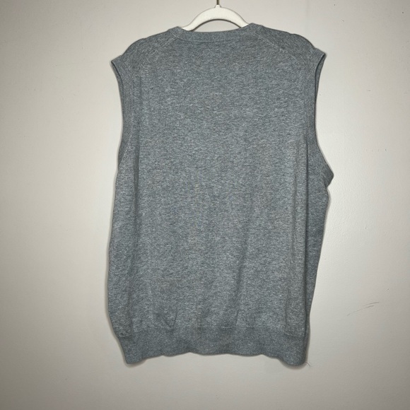 NWT Chaps Men's Light Heather Gray V Neck Sweater Vest Preppy Casual 2XL - Picture 7 of 8